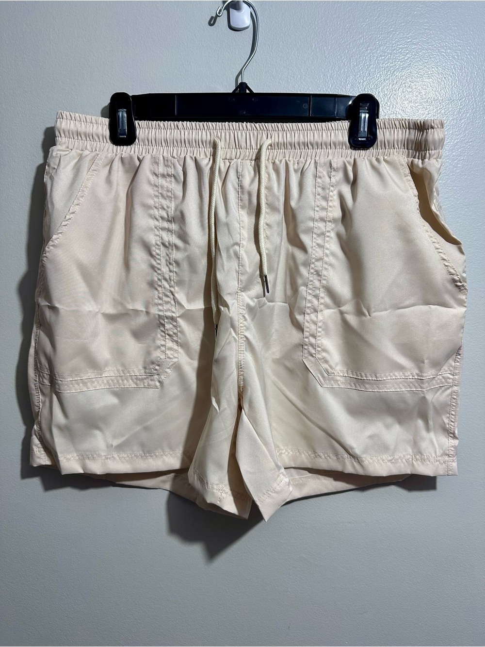 Cream Drawstring Athletic Shorts Size XXL (1458)